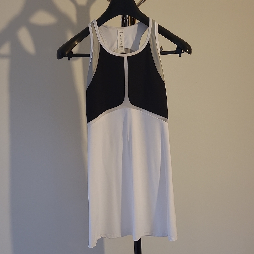 Tonic Black and White Sleeveless Dress